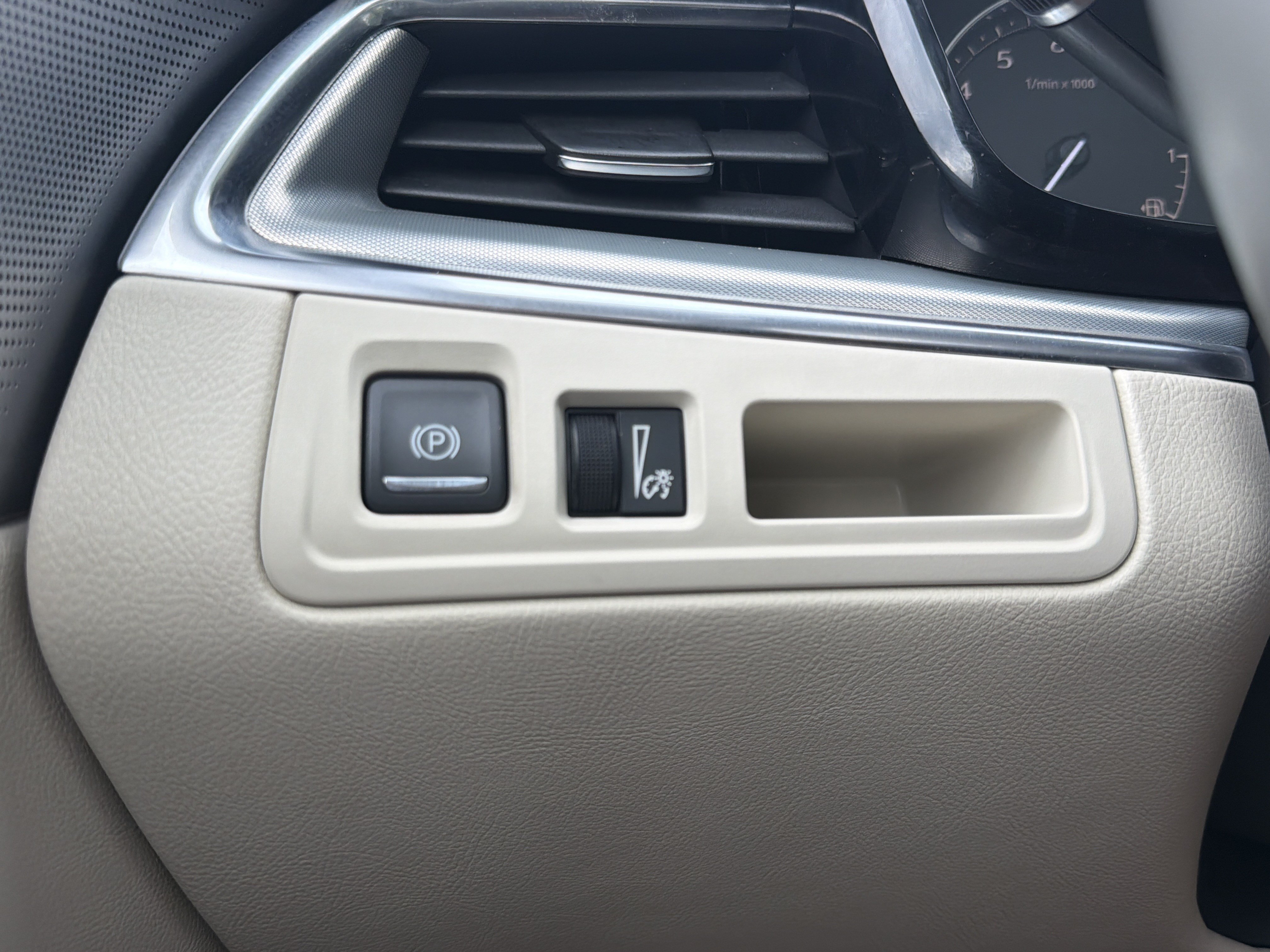 Used 2021 Cadillac XT5 Premium Luxury FWD image 30