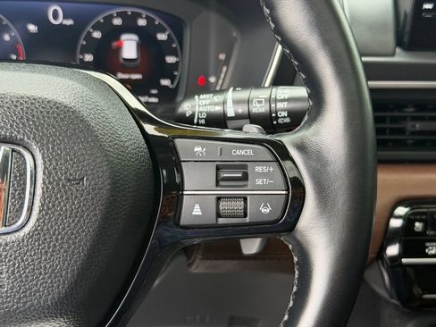 Used 2025 Honda Pilot Elite image 20