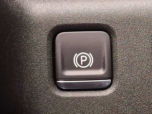 Used 2025 Chevrolet Silverado 1500 LTZ w/ LTZ Premium Package AWD/4WD image 24
