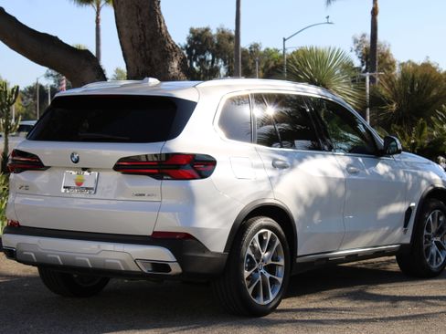Used 2026 BMW X5 xDrive40i image 5