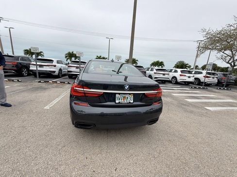 Used 2017 BMW 750i xDrive 750i xDrive image 3