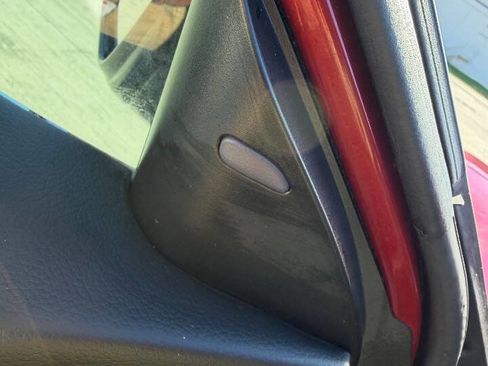 Used 2019 Nissan Rogue SV image 29