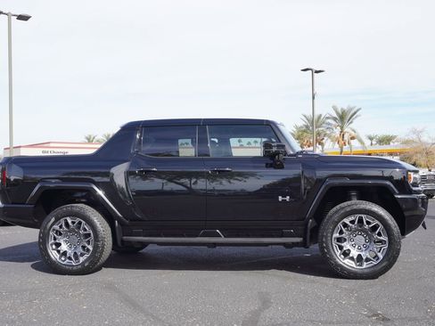 New 2025 GMC Hummer EV 3X image 2