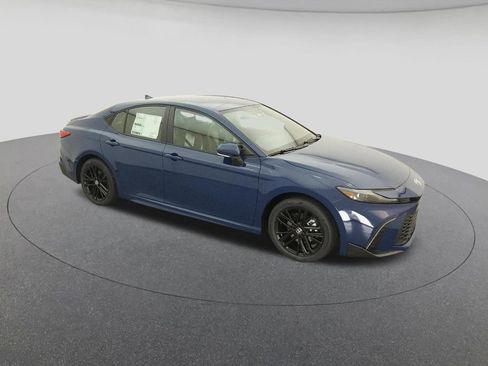New 2026 Toyota Camry SE image 12