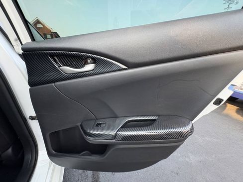 Used 2019 Honda Civic Sport image 18