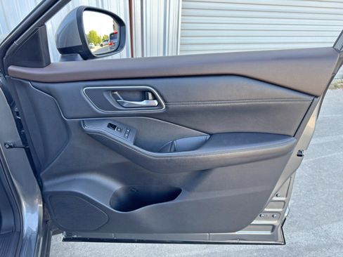 Used 2021 Nissan Rogue SL w/ Premium Package image 41