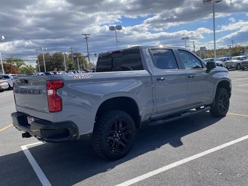Used 2024 Chevrolet Silverado 1500 LT Trail Boss w/ Convenience Package II image 4