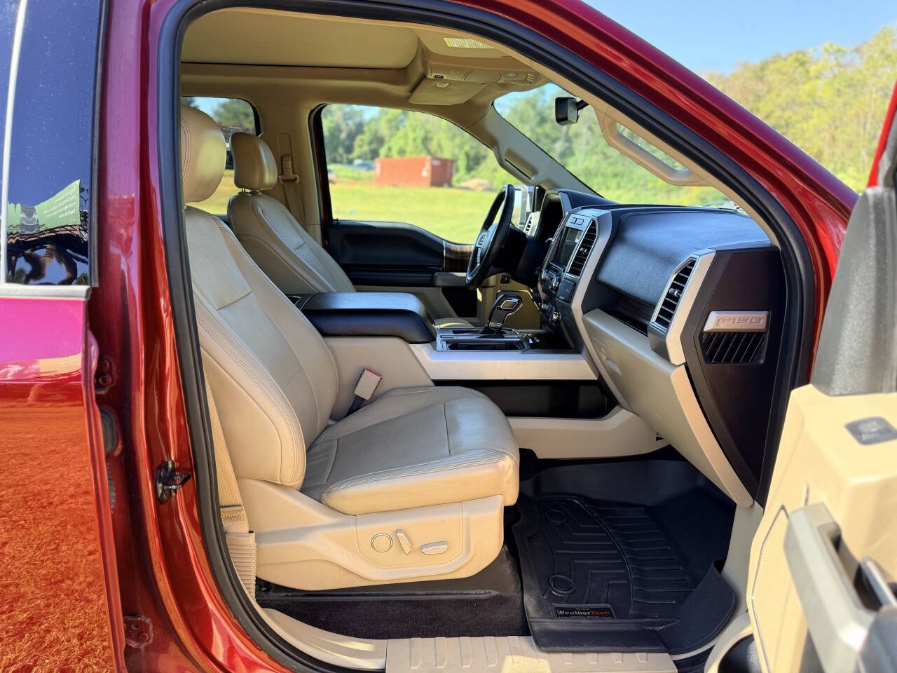 Used 2016 Ford F150 Lariat AWD/4WD image 29