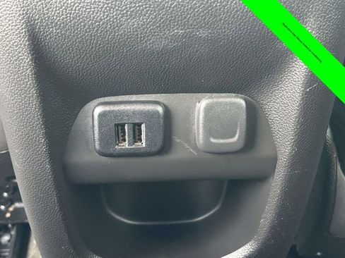 Used 2015 GMC Canyon SLE w/ SLE Convenience Package image 27