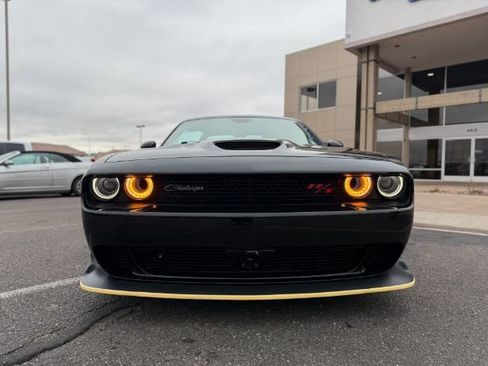 Used 2019 Dodge Challenger R/T Scat Pack RWD image 2