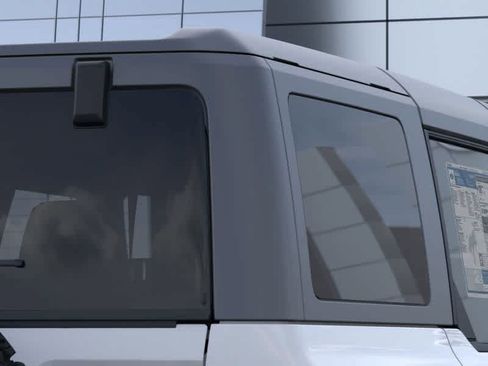 New 2025 Ford Bronco Badlands image 25