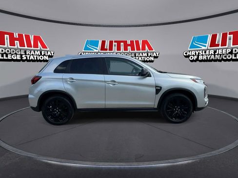Used 2026 Mitsubishi Outlander Sport ES AWD/4WD image 9