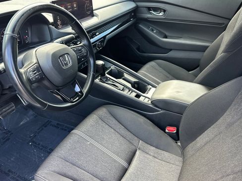 Used 2023 Honda Accord Sport image 10