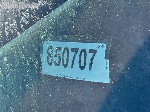 Used 2022 Tesla Model Y Performance image 10