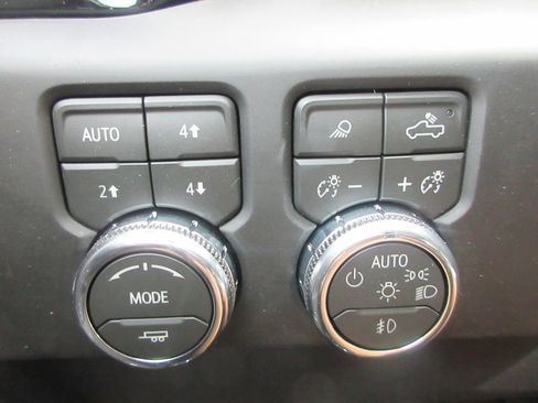 New 2026 GMC Sierra 1500 AT4 w/ AT4 Premium Package AWD/4WD image 18