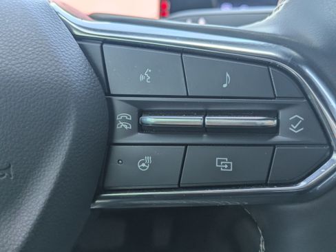 Used 2024 Chevrolet Equinox EV LT FWD image 25