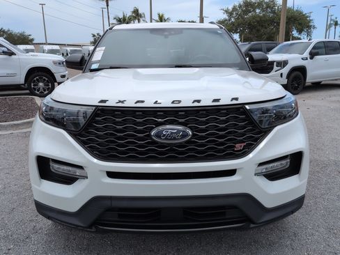 Used 2022 Ford Explorer ST w/ ST Street Pack AWD/4WD image 3