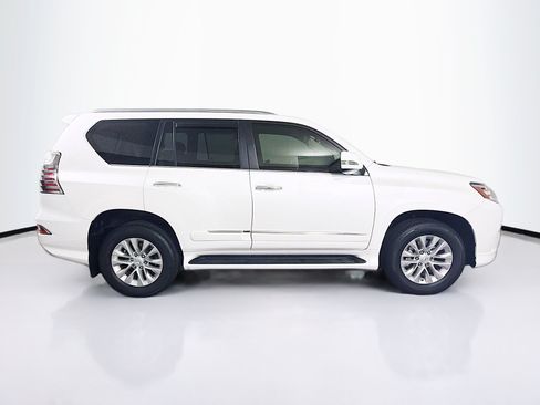 Used 2018 Lexus GX 460 Premium w/ Premium Package AWD/4WD image 10