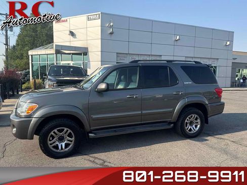 Used 2005 Toyota Sequoia Limited AWD/4WD image 1