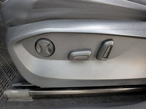 Used 2024 Volkswagen Tiguan SE R-Line w/ MDO Package, Three-Row image 16