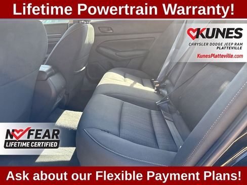Used 2025 Nissan Altima 2.5 SV FWD image 25