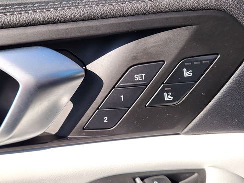 Used 2023 BMW X5 xDrive40i w/ Executive Package image 28