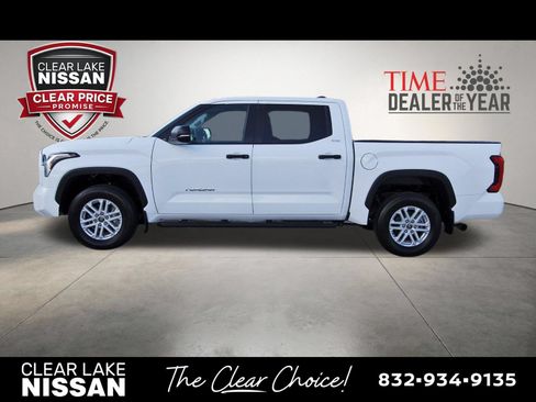 Used 2024 Toyota Tundra SR5 w/ SR5 Convenience Package AWD/4WD image 4