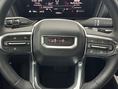 Used 2025 GMC Terrain Elevation image 19