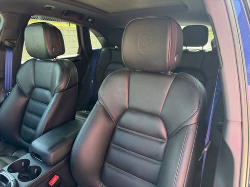 New 2026 Porsche Macan Turbo image 12