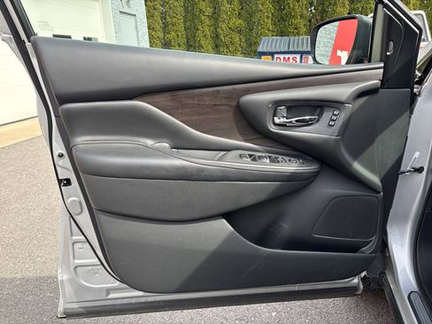 Used 2020 Nissan Murano Platinum image 16