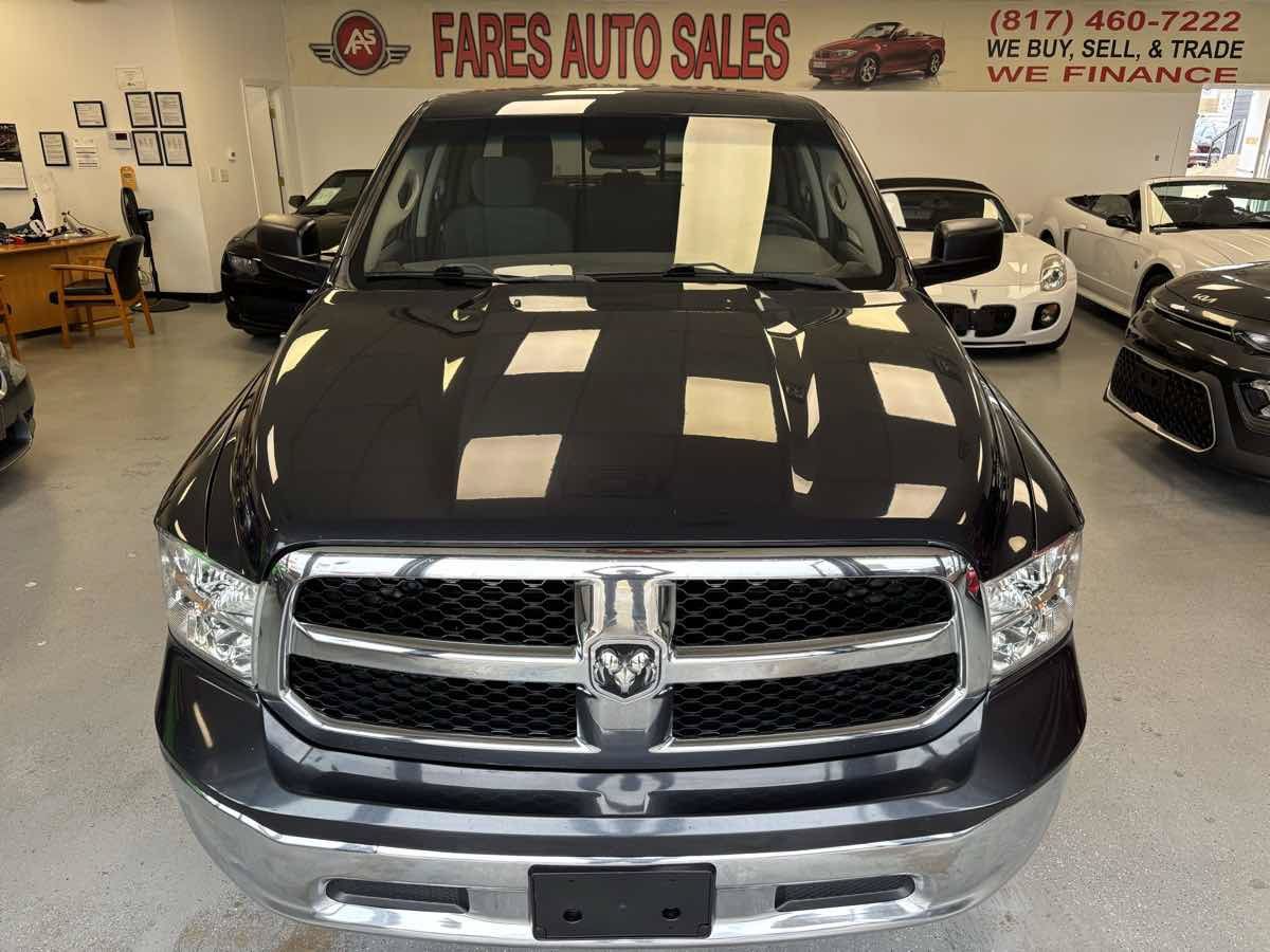 Used 2018 RAM 1500 Classic SLT AWD/4WD image 1