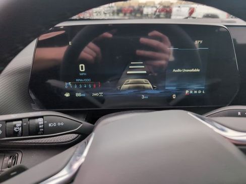 New 2026 Chevrolet Equinox LT w/ Convenience Package II image 19