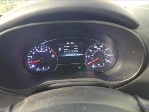 Used 2018 Kia Soul ! w/ Tech Package FWD image 13