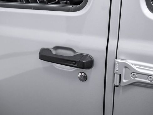 Used 2022 Jeep Wrangler Unlimited Sahara w/ Cold Weather Group image 44