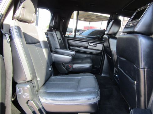 Used 2017 Ford Expedition EL Platinum AWD/4WD image 14