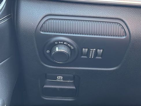 New 2026 Jeep Grand Wagoneer L Limited AWD/4WD image 34