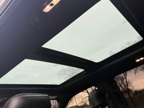 Used 2017 Ford F250 Platinum w/ Platinum Ultimate Package image 23