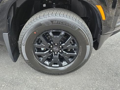 New 2026 Nissan Frontier SV w/ SV Convenience Package AWD/4WD image 17