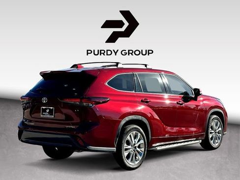 New 2025 Toyota Highlander Limited image 8