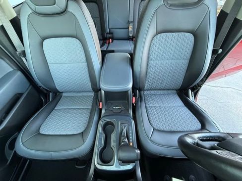 Used 2021 Chevrolet Colorado Z71 image 16