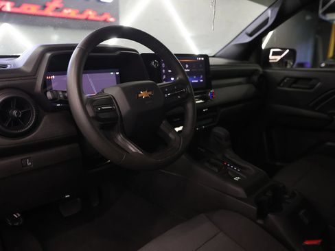 Used 2024 Chevrolet Colorado W/T RWD image 29