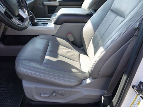 Used 2018 Ford F150 Lariat image 41