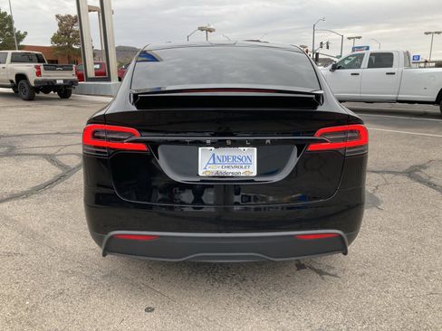 Used 2024 Tesla Model X image 7