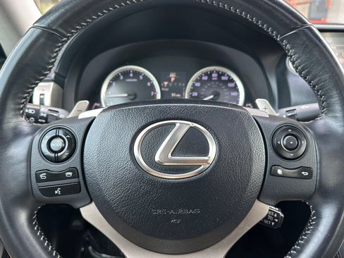 Used 2014 Lexus IS 350 w/ Navigation Package RWD image 21