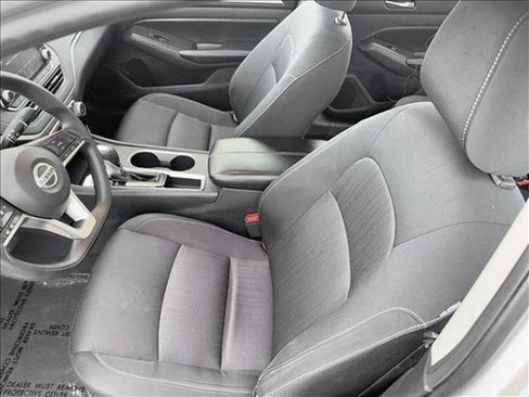 Used 2022 Nissan Altima 2.5 SV image 10