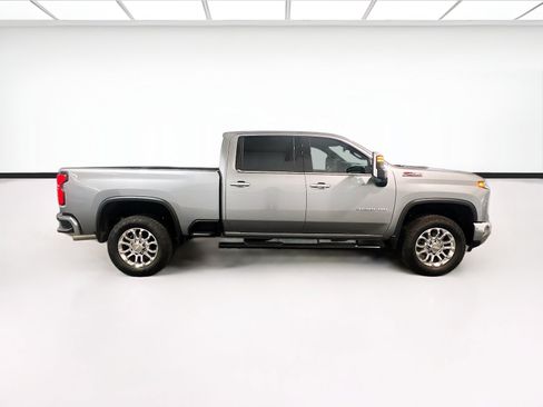 Used 2025 Chevrolet Silverado 2500 LTZ w/ LTZ Convenience Package AWD/4WD image 23