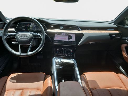 Used 2023 Audi e-tron Prestige w/ Prestige Package AWD/4WD image 10
