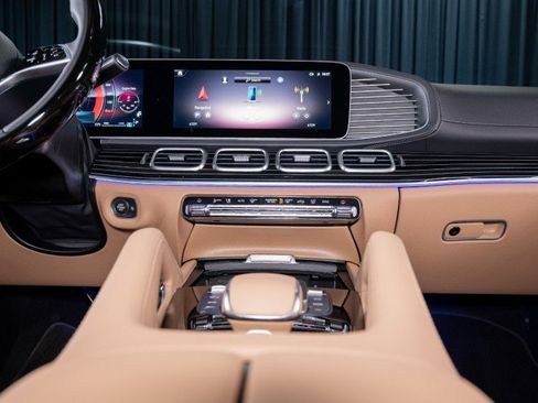 New 2026 Mercedes-Benz GLS 450 4MATIC image 22