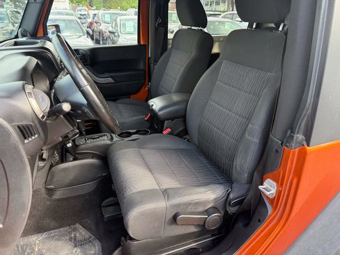 Used 2011 Jeep Wrangler Sport AWD/4WD image 7