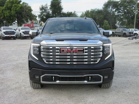New 2026 GMC Sierra 1500 Denali w/ Denali Reserve Package image 12